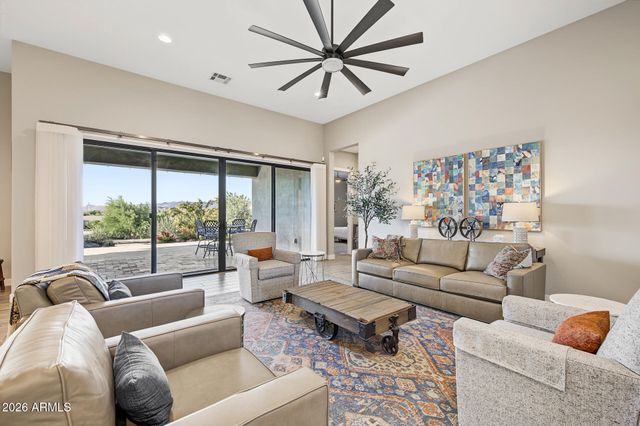 618 E TUMBLEWEED Drive, Phoenix, AZ 85085