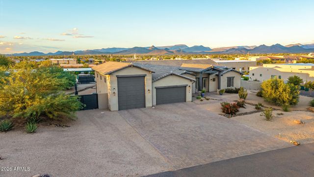 618 E TUMBLEWEED Drive, Phoenix, AZ 85085