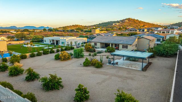 618 E TUMBLEWEED Drive, Phoenix, AZ 85085