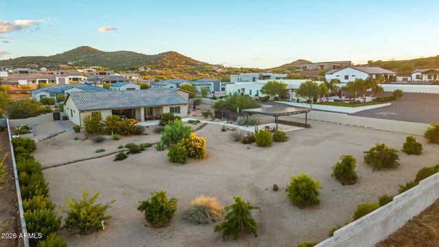 618 E TUMBLEWEED Drive, Phoenix, AZ 85085