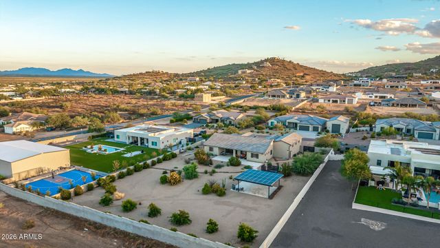618 E TUMBLEWEED Drive, Phoenix, AZ 85085