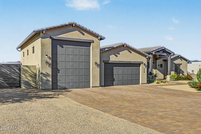 618 E TUMBLEWEED Drive, Phoenix, AZ 85085