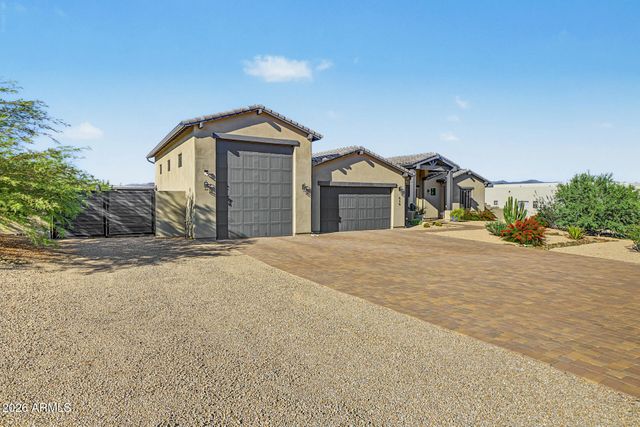 618 E TUMBLEWEED Drive, Phoenix, AZ 85085