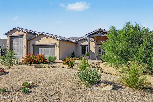 618 E TUMBLEWEED Drive, Phoenix, AZ 85085