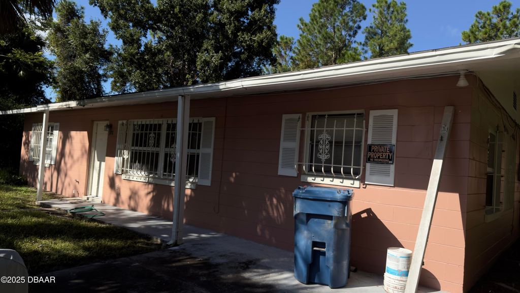 1434 Highridge Avenue, Daytona Beach, FL 32124