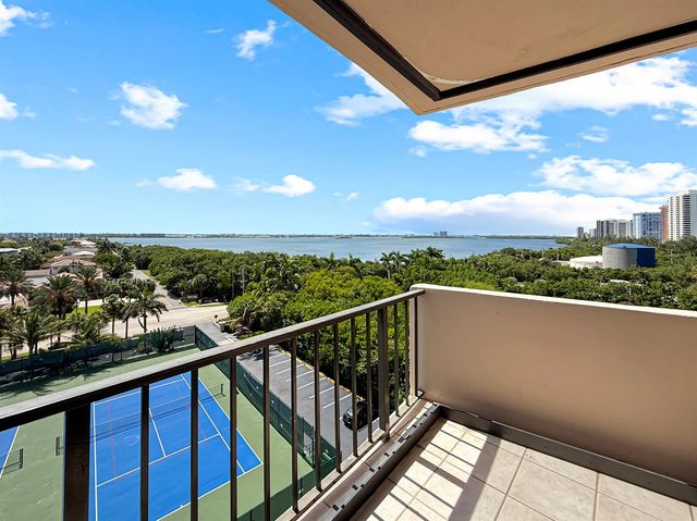4200 N Ocean Drive 2-705, Singer Island, FL 33404
