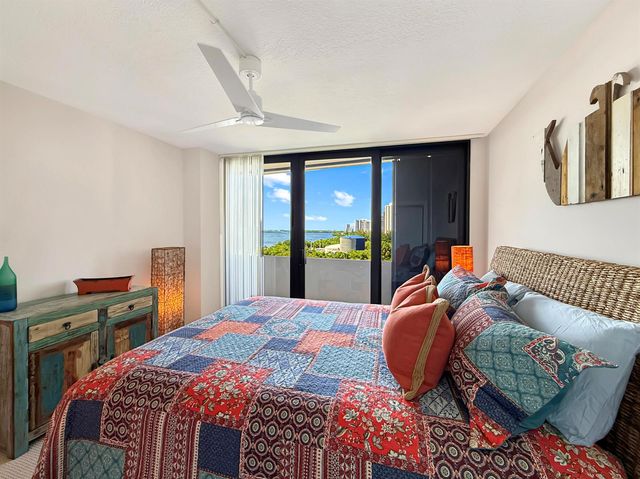 4200 N Ocean Drive 2-705, Singer Island, FL 33404