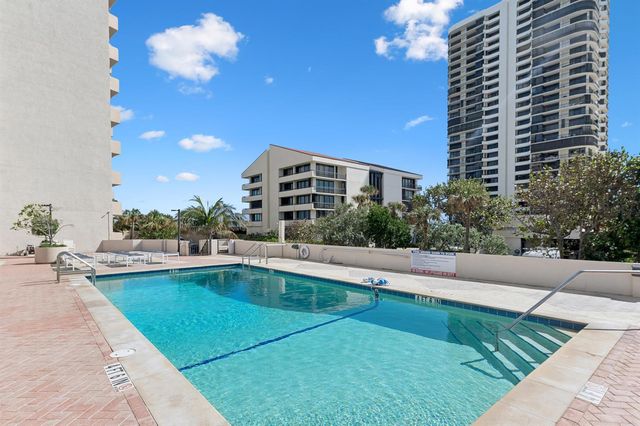 4200 N Ocean Drive 2-705, Singer Island, FL 33404