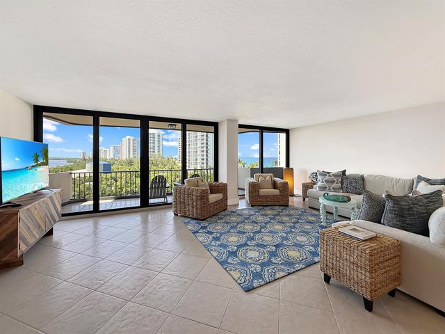 4200 N Ocean Drive 2-705, Singer Island, FL 33404