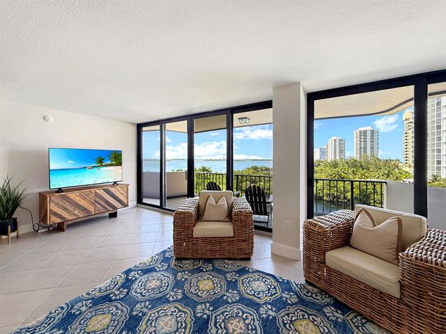 4200 N Ocean Drive 2-705, Singer Island, FL 33404