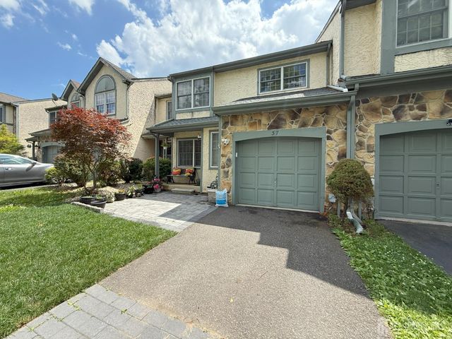 37 Dorchester Drive, East Brunswick, NJ 08816