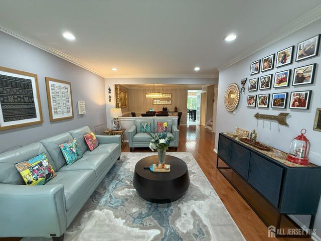 37 Dorchester Drive, East Brunswick, NJ 08816