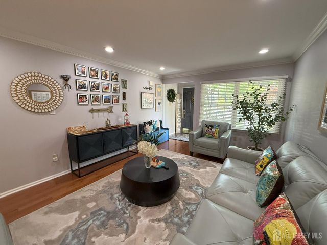 37 Dorchester Drive, East Brunswick, NJ 08816