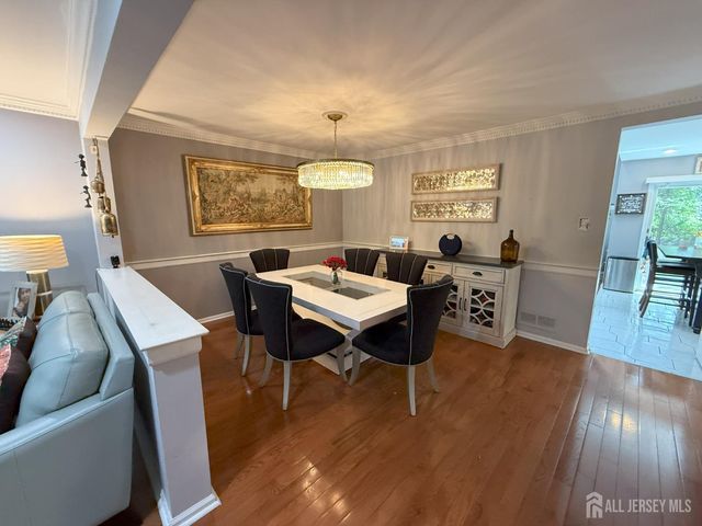 37 Dorchester Drive, East Brunswick, NJ 08816