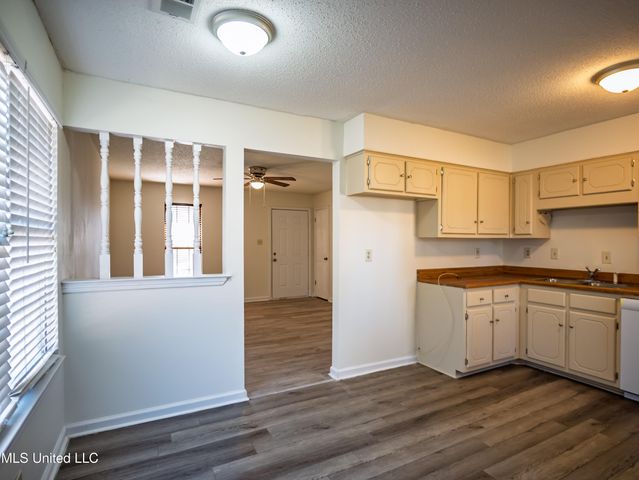 1926 Tissington Drive, Horn Lake, MS 38637