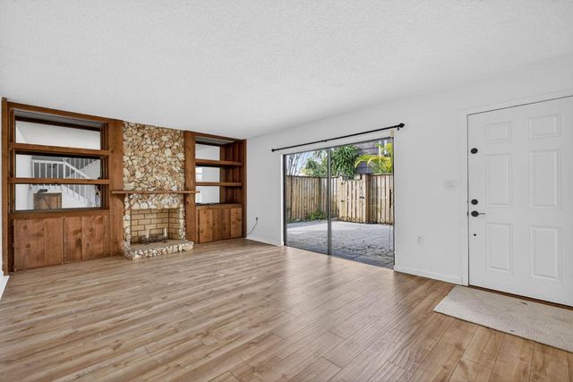 310 3rd Court, Palm Beach Gardens, FL 33410