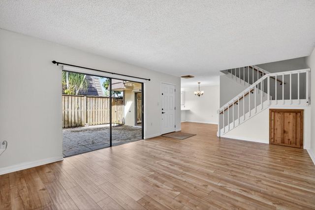 310 3rd Court, Palm Beach Gardens, FL 33410