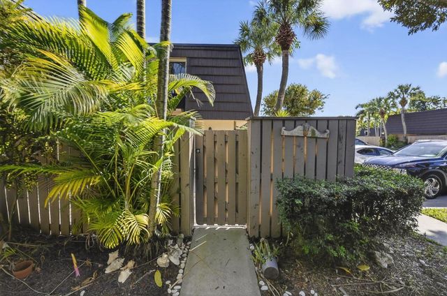 310 3rd Court, Palm Beach Gardens, FL 33410