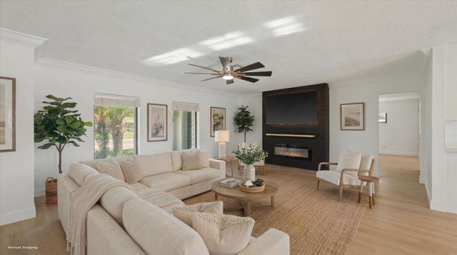 12853 Guilford Circle, Wellington, FL 33414