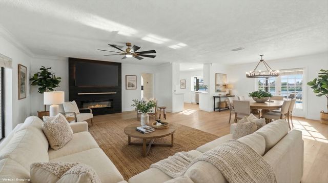 12853 Guilford Circle, Wellington, FL 33414