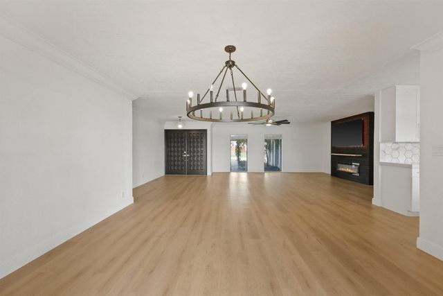 12853 Guilford Circle, Wellington, FL 33414