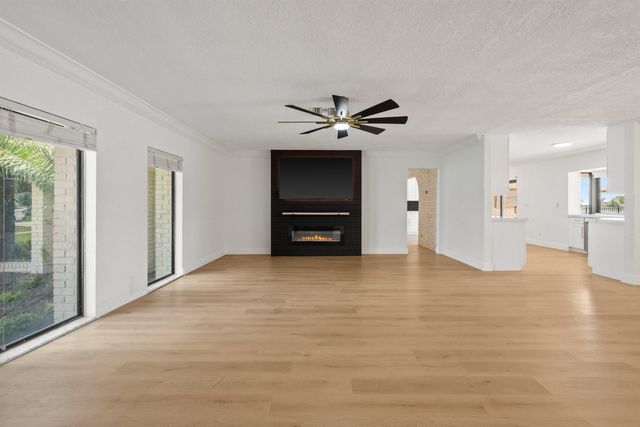 12853 Guilford Circle, Wellington, FL 33414