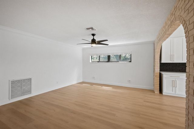 12853 Guilford Circle, Wellington, FL 33414