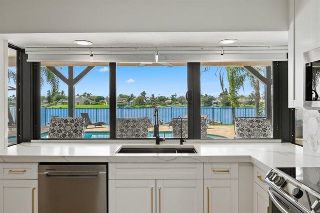 12853 Guilford Circle, Wellington, FL 33414