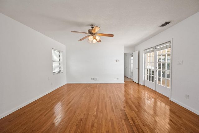 12853 Guilford Circle, Wellington, FL 33414