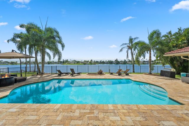 12853 Guilford Circle, Wellington, FL 33414