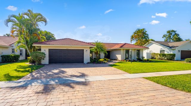 12853 Guilford Circle, Wellington, FL 33414