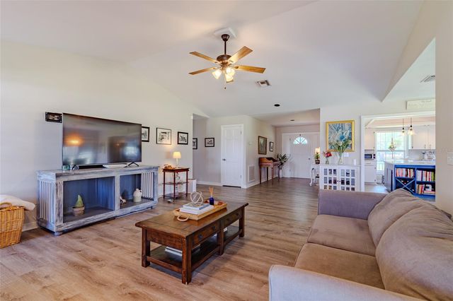 1155 E HIGHWAY 316, Citra, FL 32113