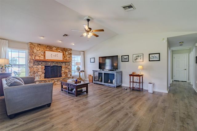 1155 E HIGHWAY 316, Citra, FL 32113