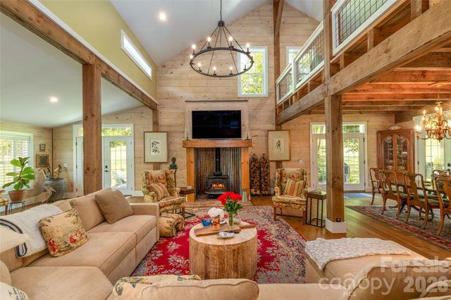 367 Nannys Lane, Sylva, NC 28779