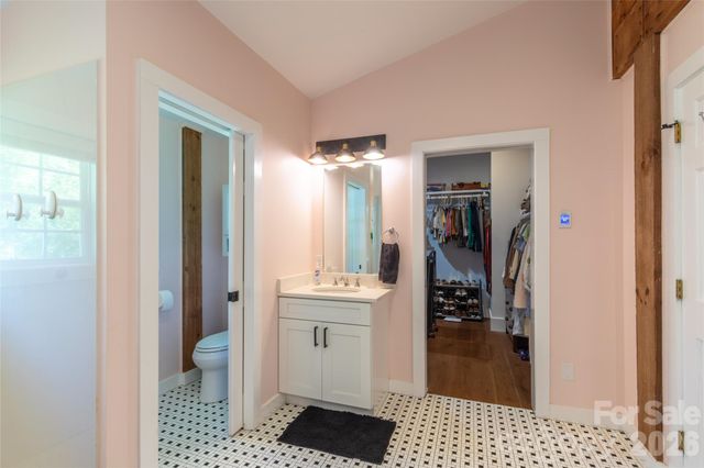 367 Nannys Lane, Sylva, NC 28779
