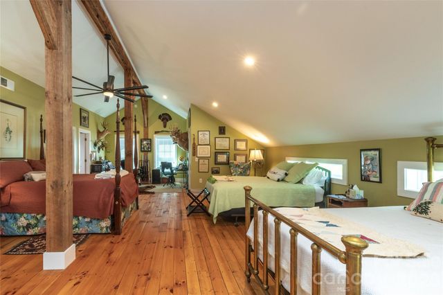 367 Nannys Lane, Sylva, NC 28779
