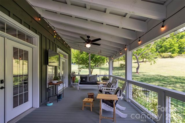 367 Nannys Lane, Sylva, NC 28779