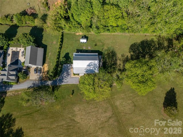 367 Nannys Lane, Sylva, NC 28779