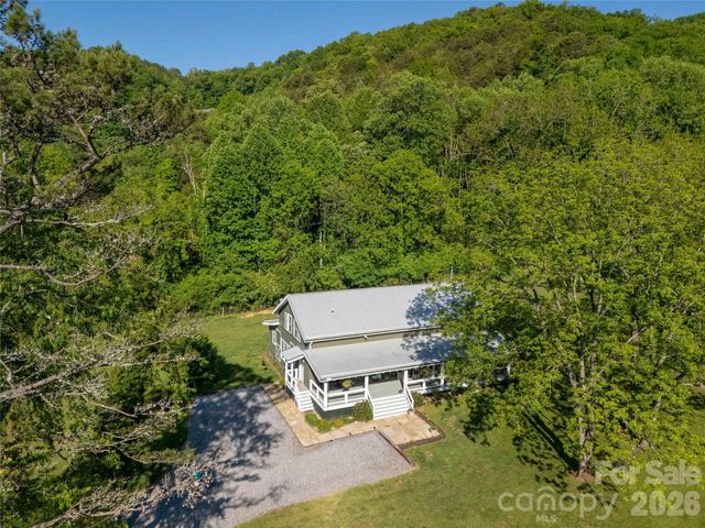 367 Nannys Lane, Sylva, NC 28779