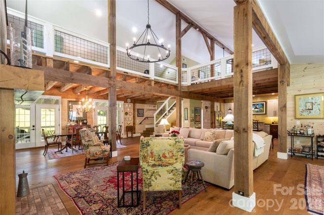 367 Nannys Lane, Sylva, NC 28779