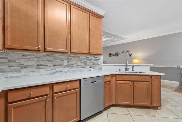 111 BABBLING BROOK RUN, Bradenton, FL 34212