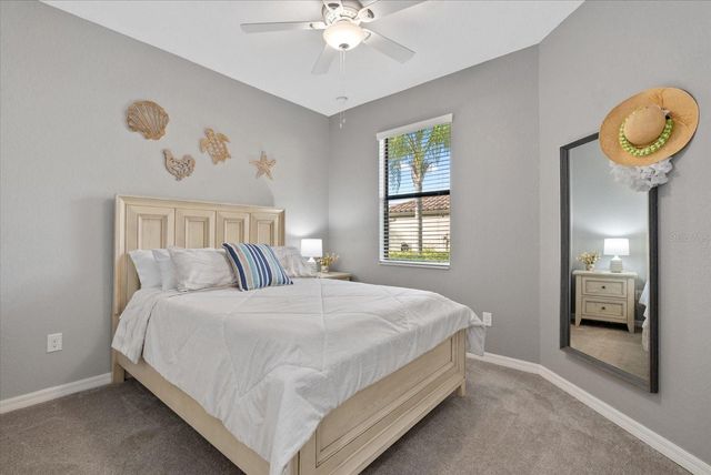 111 BABBLING BROOK RUN, Bradenton, FL 34212