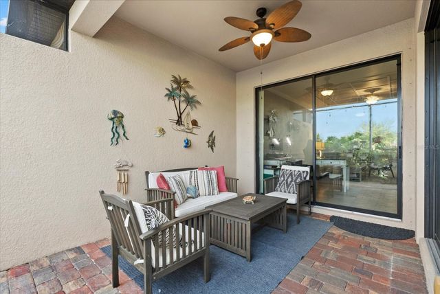 111 BABBLING BROOK RUN, Bradenton, FL 34212