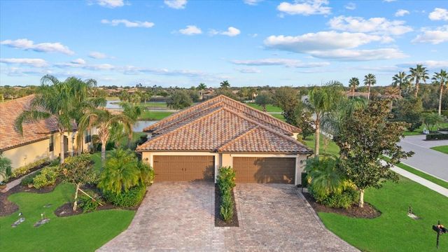 111 BABBLING BROOK RUN, Bradenton, FL 34212