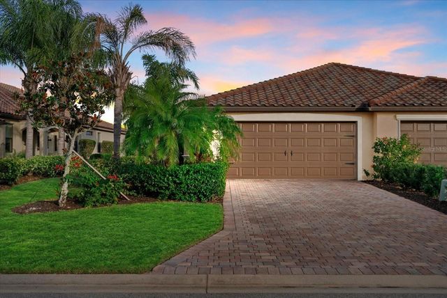 111 BABBLING BROOK RUN, Bradenton, FL 34212