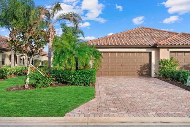 111 BABBLING BROOK RUN, Bradenton, FL 34212