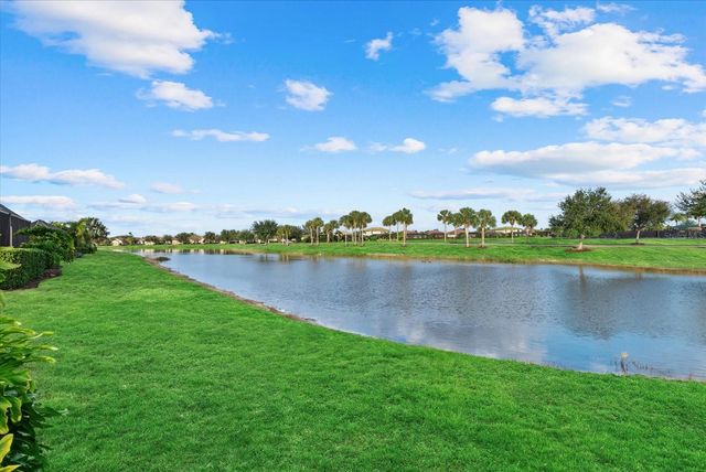 111 BABBLING BROOK RUN, Bradenton, FL 34212