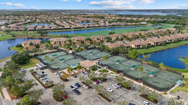 111 BABBLING BROOK RUN, Bradenton, FL 34212