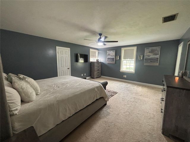 525 SE 61ST COURT, Ocala, FL 34472