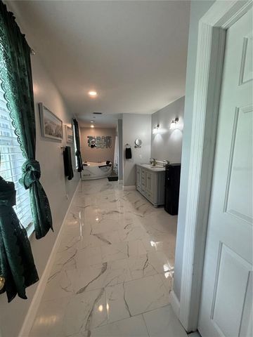 525 SE 61ST COURT, Ocala, FL 34472